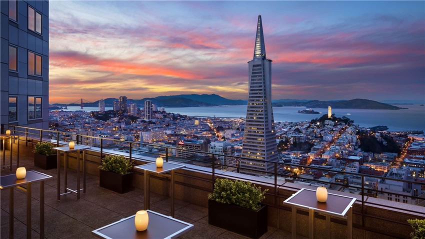 Four Seasons Embarcadero Dachterrasse