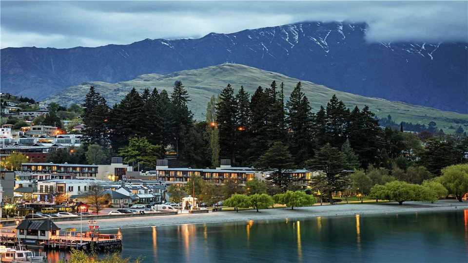 Novotel Queenstown Außenansicht