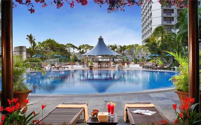 Swissotel The Stamford Pool