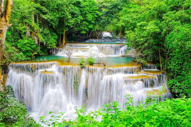 suedostasien - Thailand Huai Mae Khamin Wasserfall