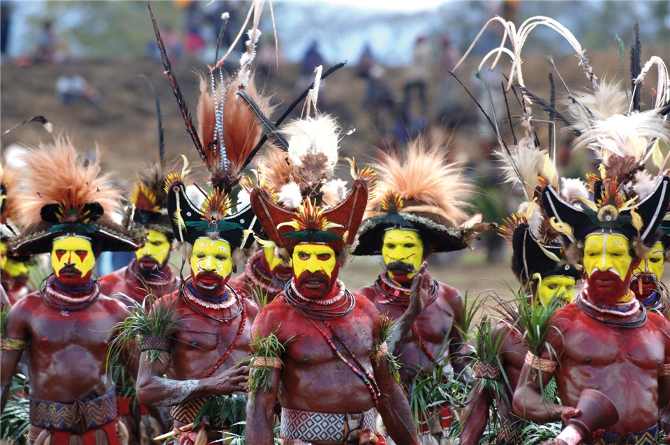 Papua Neuginea Männer vom Volk der Huli auf der Mount Hagen Highland Show