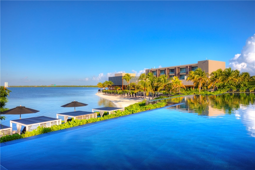 Nizuc Resort & Spa