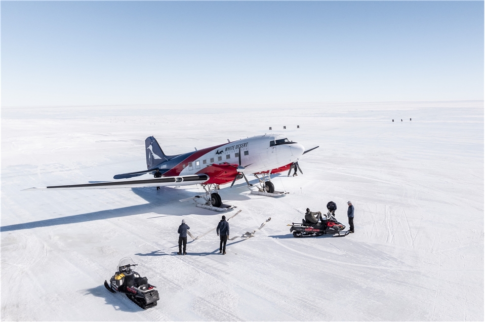 Abenteuer Antarktis Basler Cargoloading