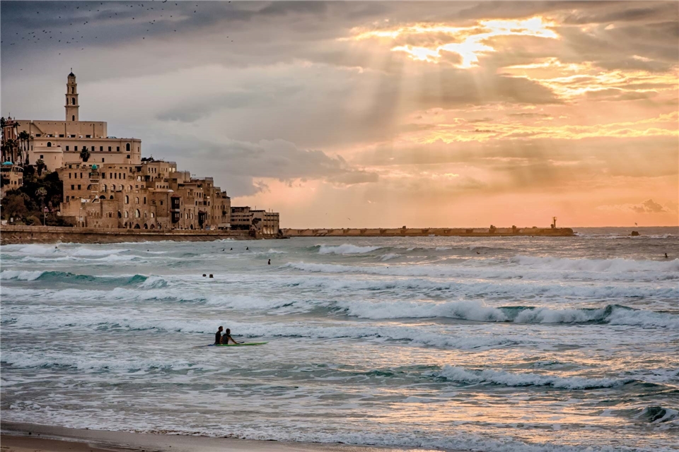 Libanon Surfer in Jaffa, Tel Aviv