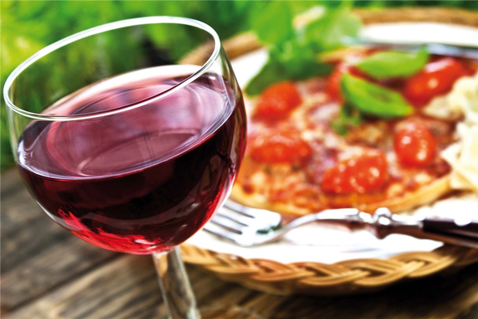 Italien Pizza und Wein