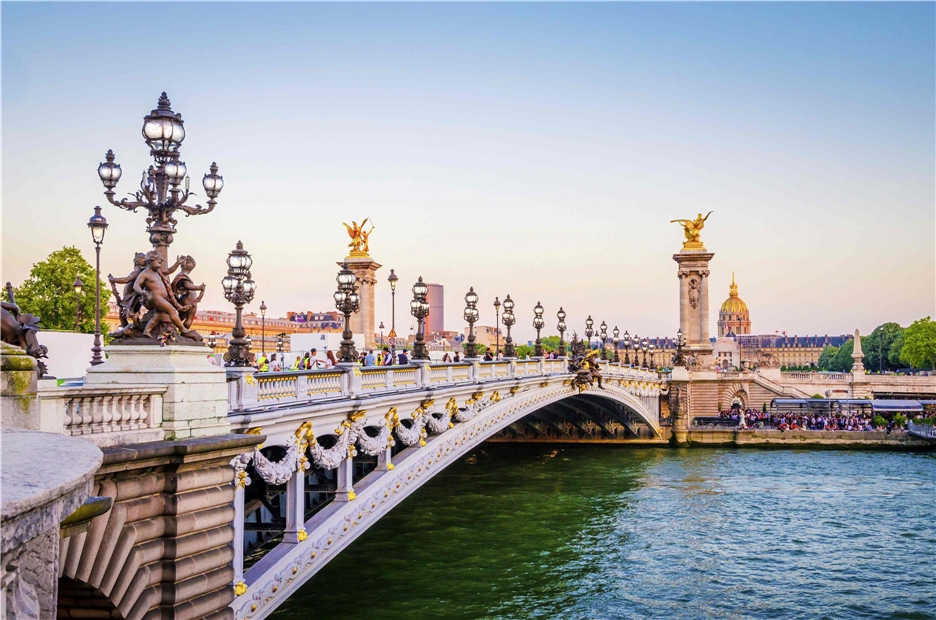 Paris Inside