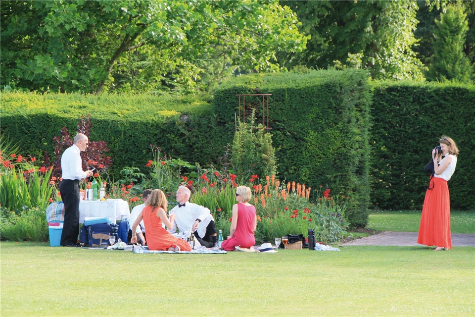 Gärten und Oper in Glyndeborne Picknick im Garten