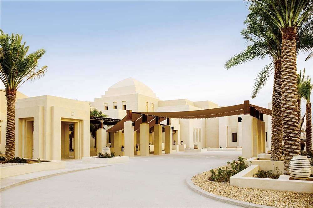 Jumeirah al Wathba Desert Resort Außenansicht