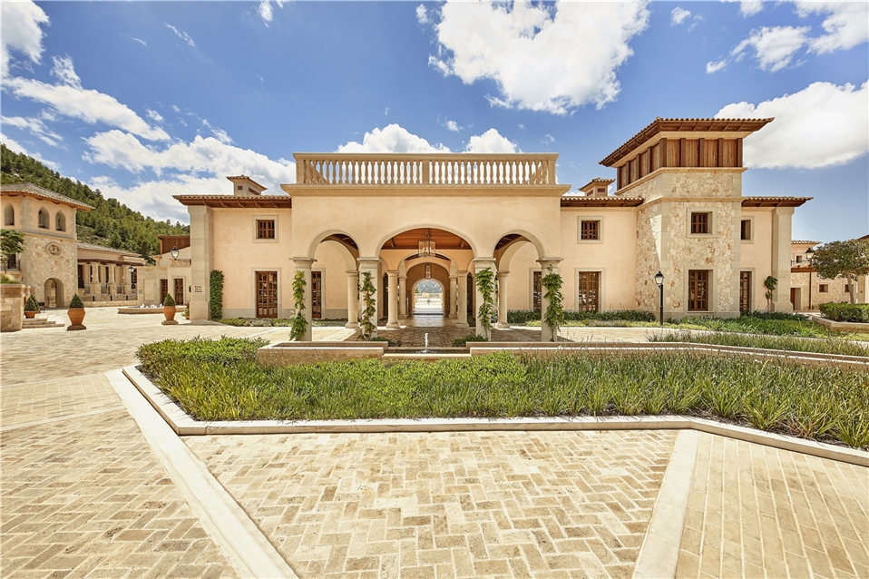 Cap Vermell Grand Hotel - Entrance Building